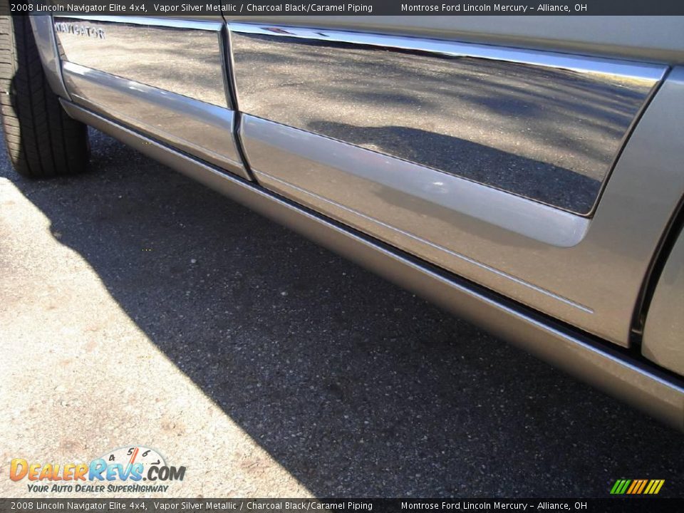 2008 Lincoln Navigator Elite 4x4 Vapor Silver Metallic / Charcoal Black/Caramel Piping Photo #13