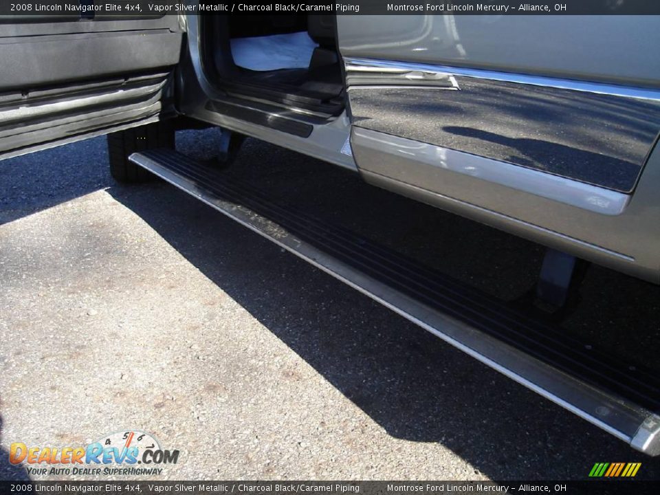 2008 Lincoln Navigator Elite 4x4 Vapor Silver Metallic / Charcoal Black/Caramel Piping Photo #14