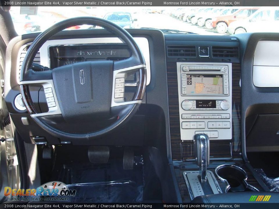 2008 Lincoln Navigator Elite 4x4 Vapor Silver Metallic / Charcoal Black/Caramel Piping Photo #23