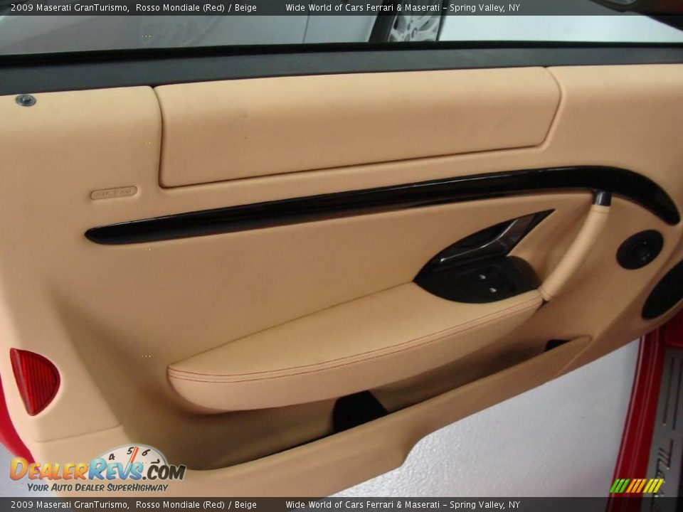 2009 Maserati GranTurismo Rosso Mondiale (Red) / Beige Photo #9