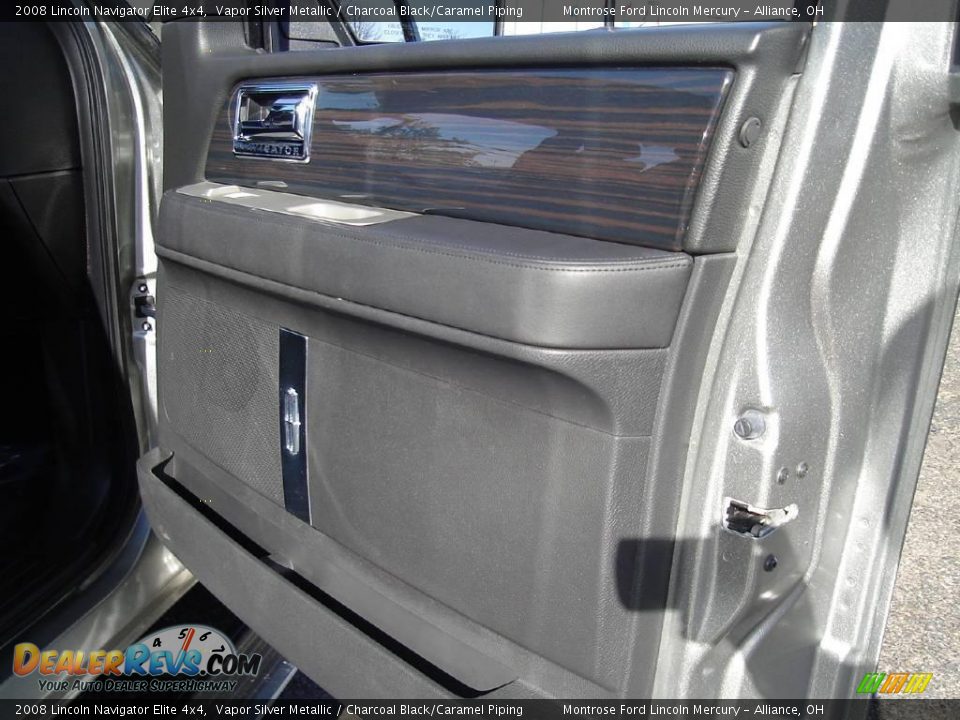 2008 Lincoln Navigator Elite 4x4 Vapor Silver Metallic / Charcoal Black/Caramel Piping Photo #25
