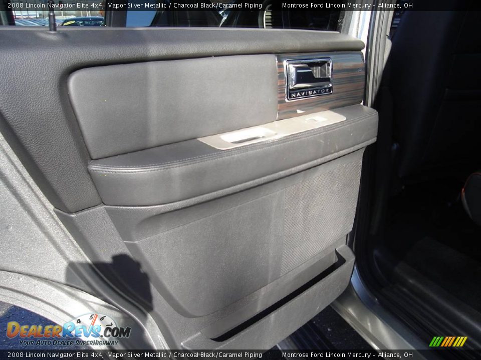 2008 Lincoln Navigator Elite 4x4 Vapor Silver Metallic / Charcoal Black/Caramel Piping Photo #27