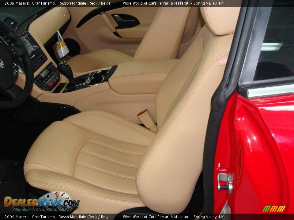 Beige Interior - 2009 Maserati GranTurismo  Photo #12