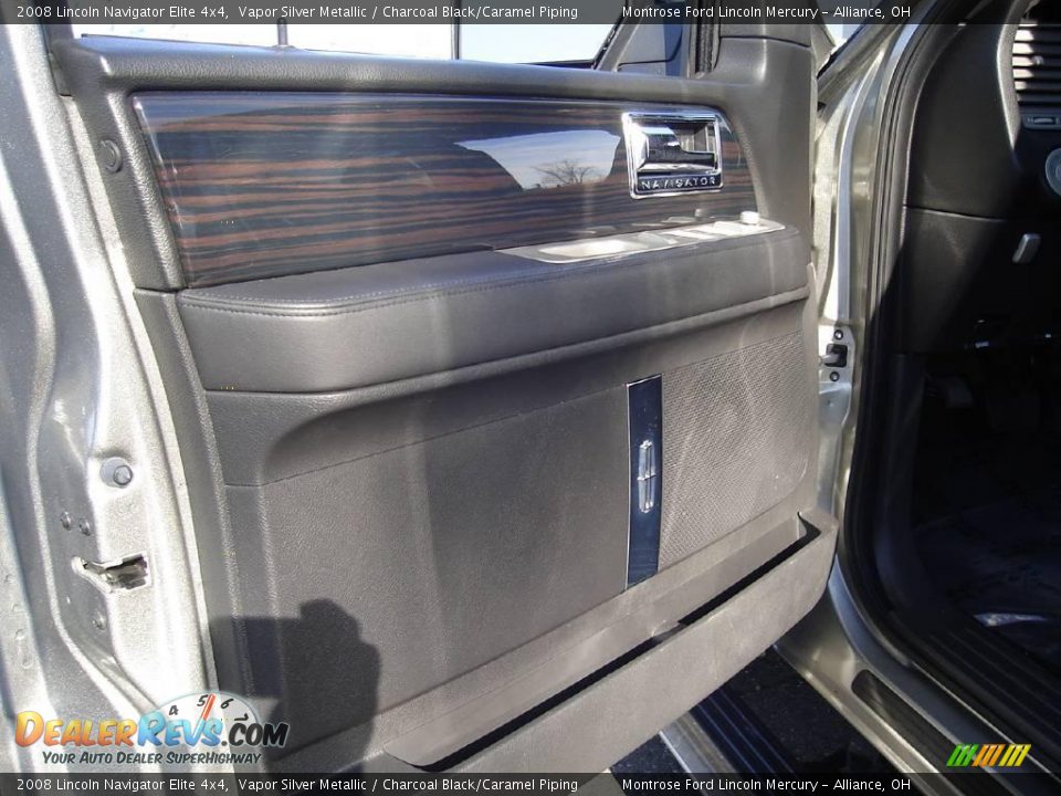 2008 Lincoln Navigator Elite 4x4 Vapor Silver Metallic / Charcoal Black/Caramel Piping Photo #28