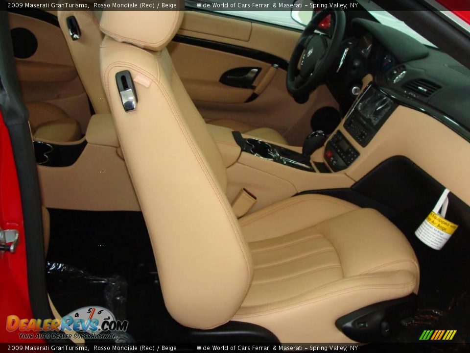 Beige Interior - 2009 Maserati GranTurismo  Photo #16