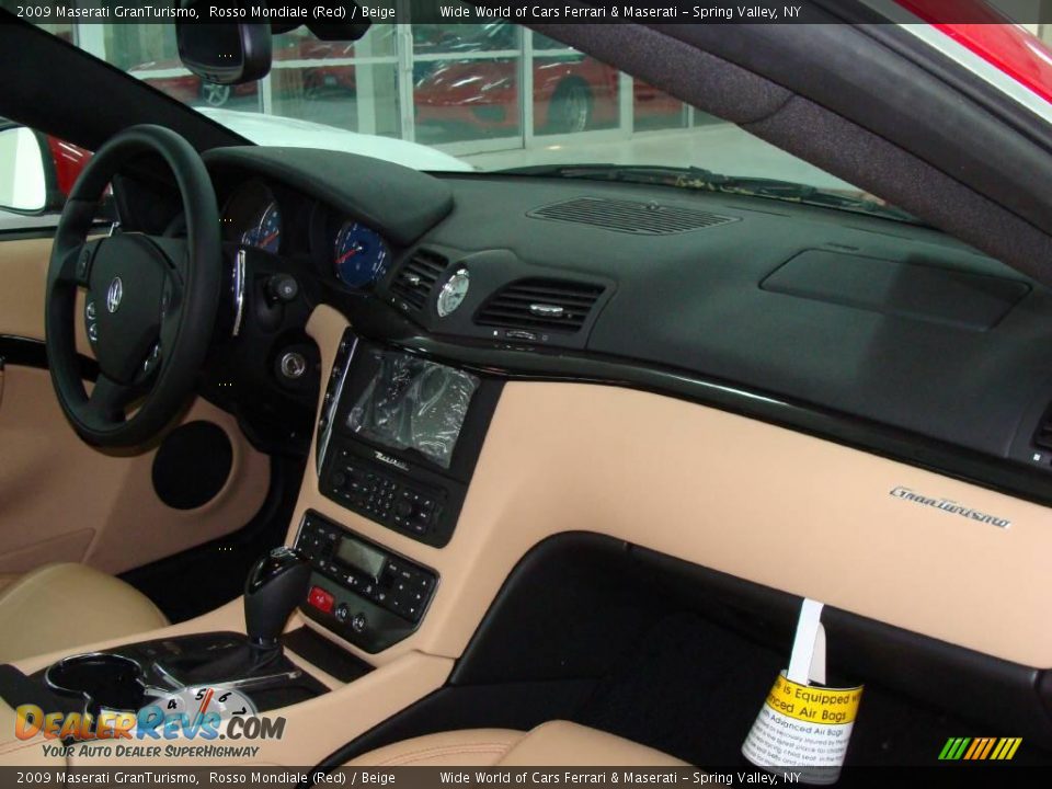 2009 Maserati GranTurismo Rosso Mondiale (Red) / Beige Photo #17