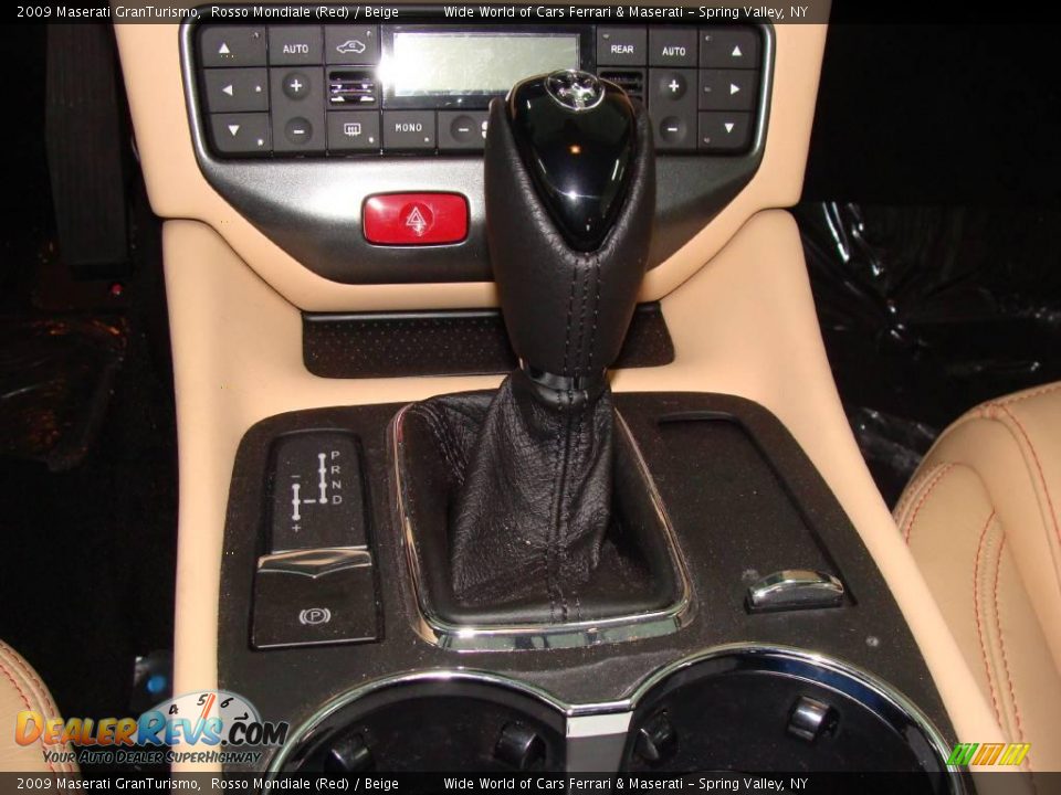 2009 Maserati GranTurismo Rosso Mondiale (Red) / Beige Photo #21
