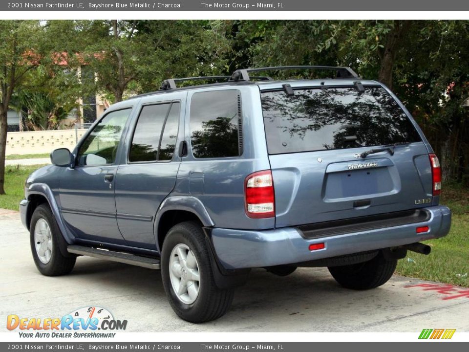 2001 Nissan Pathfinder LE Bayshore Blue Metallic / Charcoal Photo #6