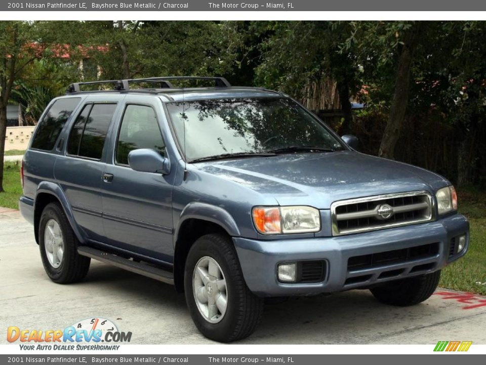 2001 Nissan Pathfinder LE Bayshore Blue Metallic / Charcoal Photo #13