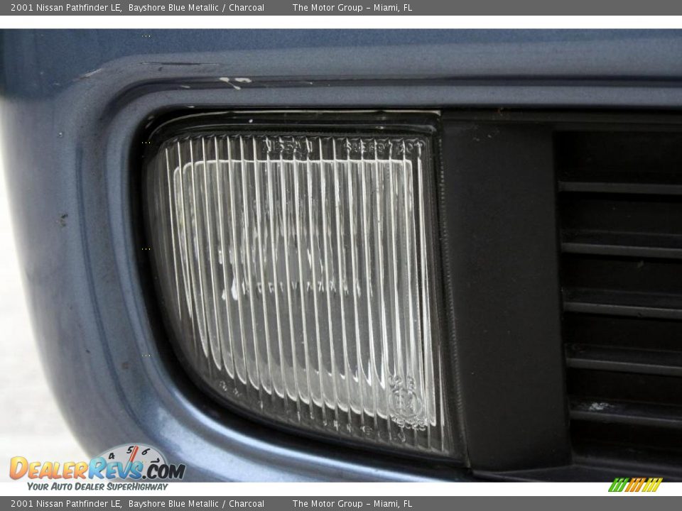 2001 Nissan Pathfinder LE Bayshore Blue Metallic / Charcoal Photo #19