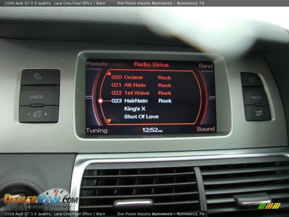 2009 Audi Q7 3.6 quattro Lava Grey Pearl Effect / Black Photo #36