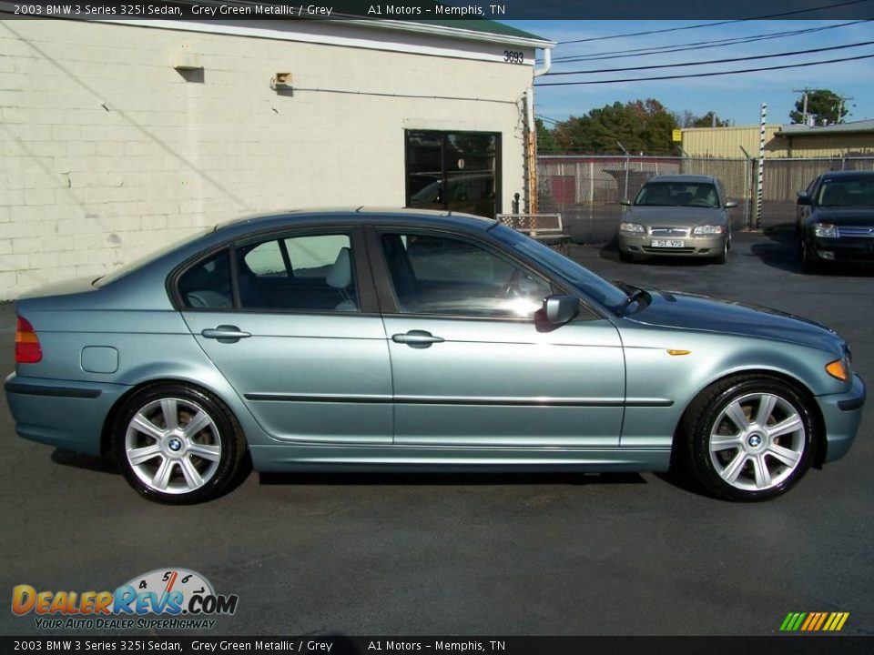 2003 BMW 3 Series 325i Sedan Grey Green Metallic / Grey Photo #3