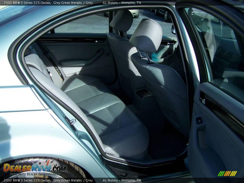 2003 BMW 3 Series 325i Sedan Grey Green Metallic / Grey Photo #7