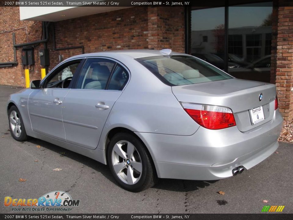 2007 BMW 5 Series 525xi Sedan Titanium Silver Metallic / Grey Photo #4