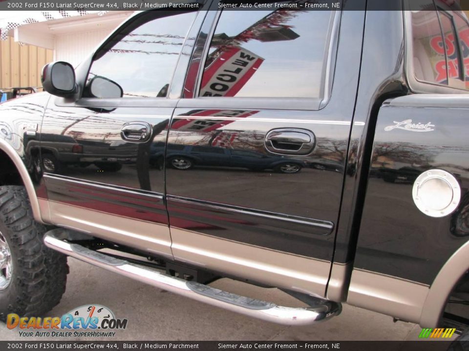 2002 Ford F150 Lariat SuperCrew 4x4 Black / Medium Parchment Photo #5