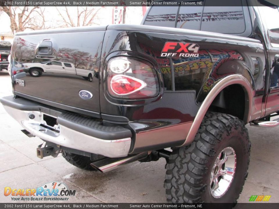 2002 Ford F150 Lariat SuperCrew 4x4 Black / Medium Parchment Photo #7