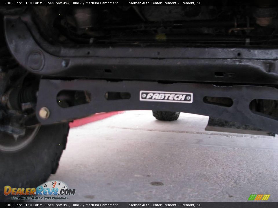 2002 Ford F150 Lariat SuperCrew 4x4 Black / Medium Parchment Photo #9