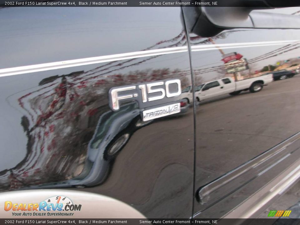 2002 Ford F150 Lariat SuperCrew 4x4 Black / Medium Parchment Photo #26
