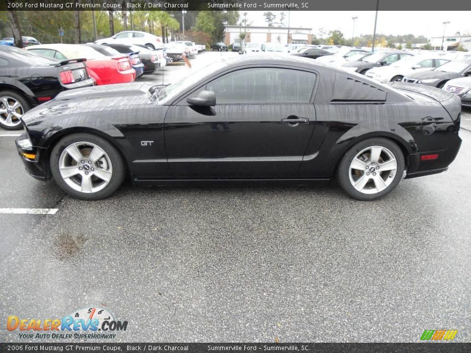 2006 Ford Mustang GT Premium Coupe Black / Dark Charcoal Photo #2