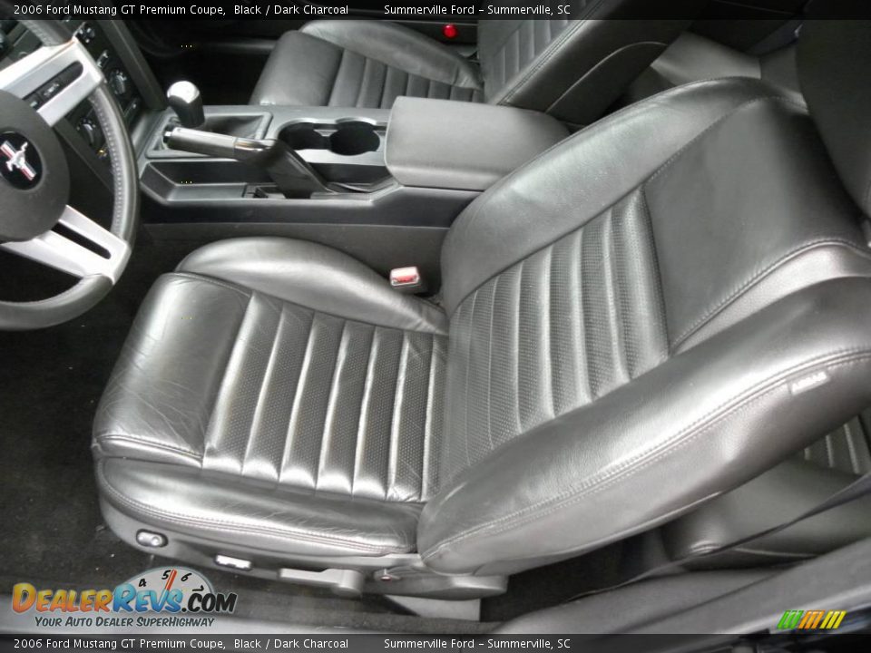 2006 Ford Mustang GT Premium Coupe Black / Dark Charcoal Photo #4