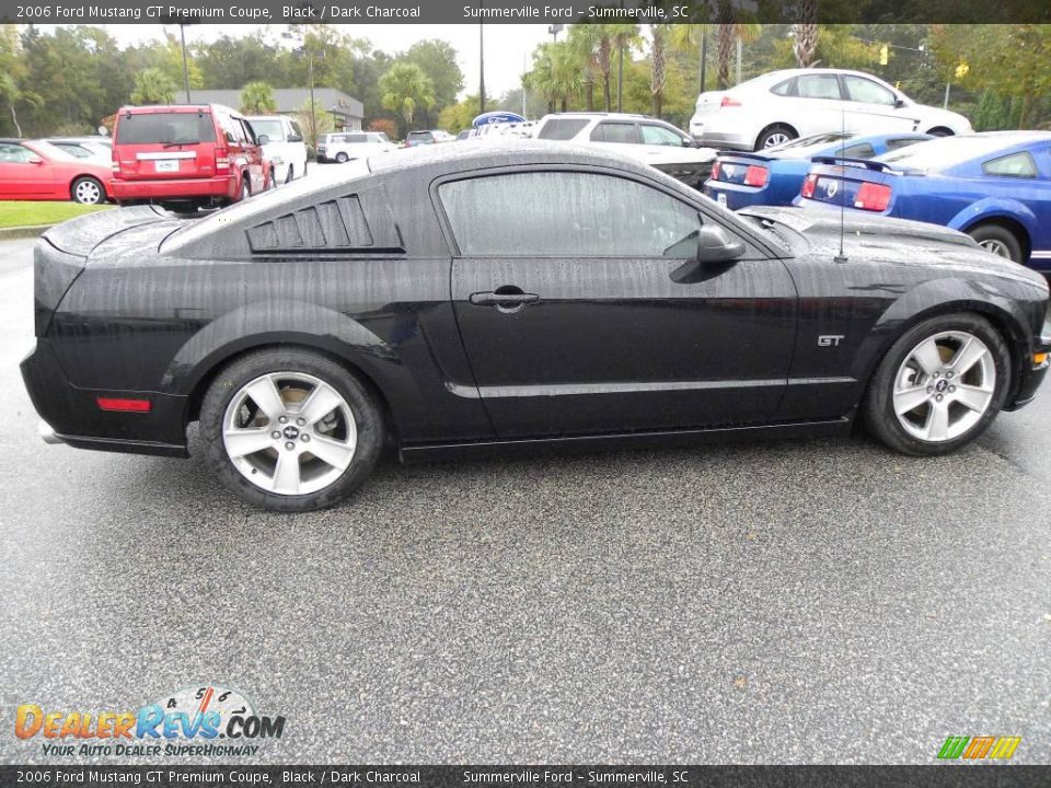 2006 Ford Mustang GT Premium Coupe Black / Dark Charcoal Photo #9