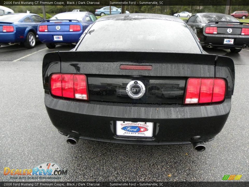 2006 Ford Mustang GT Premium Coupe Black / Dark Charcoal Photo #11