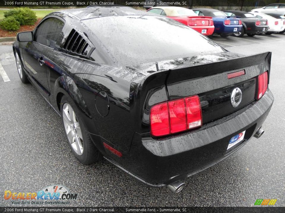 2006 Ford Mustang GT Premium Coupe Black / Dark Charcoal Photo #12