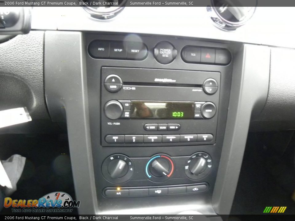 2006 Ford Mustang GT Premium Coupe Black / Dark Charcoal Photo #17
