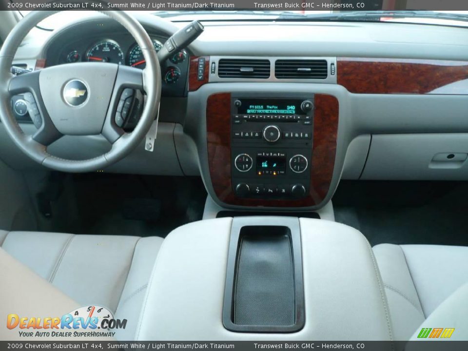 2009 Chevrolet Suburban LT 4x4 Summit White / Light Titanium/Dark Titanium Photo #17