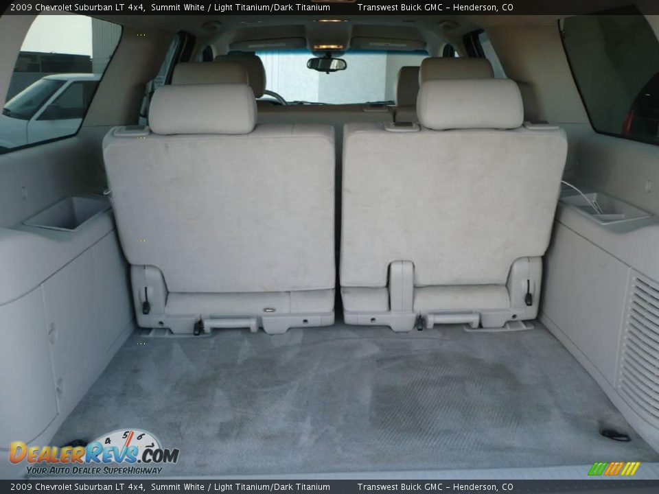 2009 Chevrolet Suburban LT 4x4 Summit White / Light Titanium/Dark Titanium Photo #11