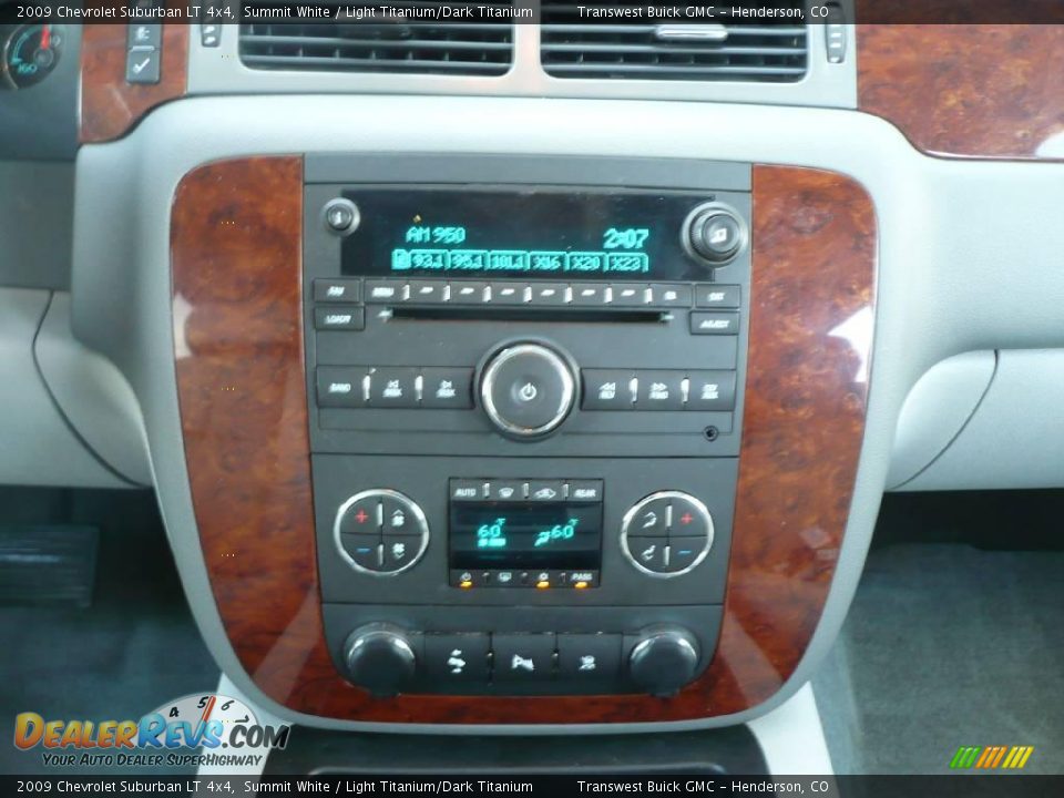 2009 Chevrolet Suburban LT 4x4 Summit White / Light Titanium/Dark Titanium Photo #19