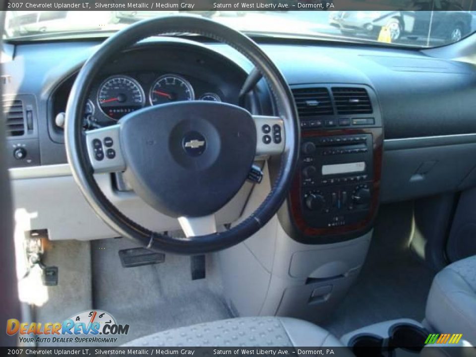 2007 Chevrolet Uplander LT Silverstone Metallic / Medium Gray Photo #12
