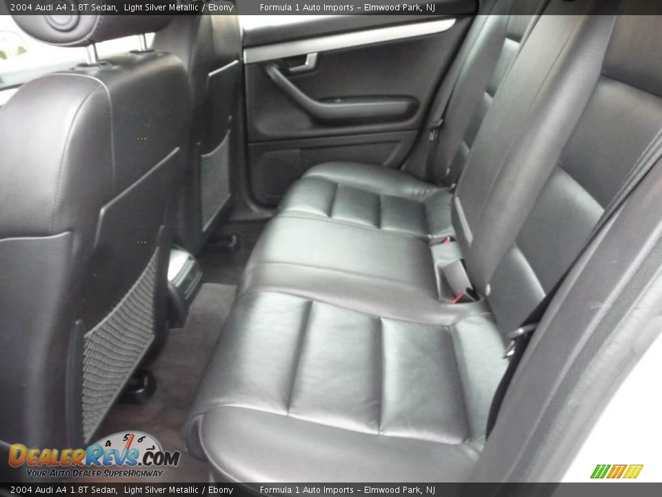 2004 Audi A4 1.8T Sedan Light Silver Metallic / Ebony Photo #8