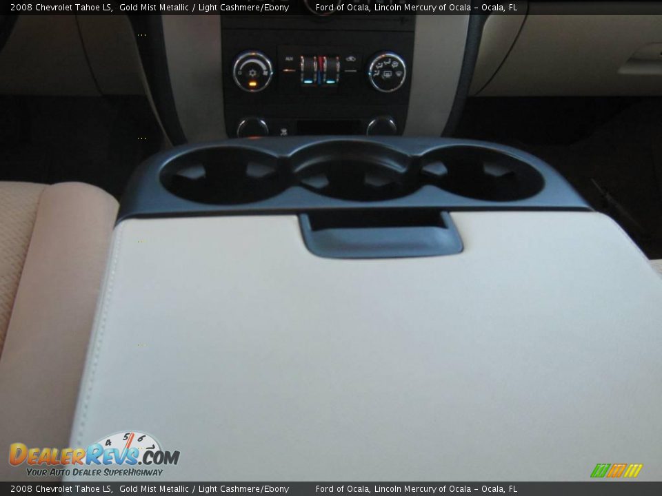 2008 Chevrolet Tahoe LS Gold Mist Metallic / Light Cashmere/Ebony Photo #24
