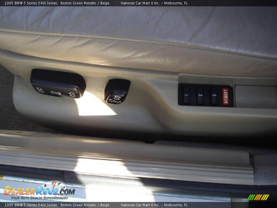 1995 BMW 5 Series 540i Sedan Boston Green Metallic / Beige Photo #23