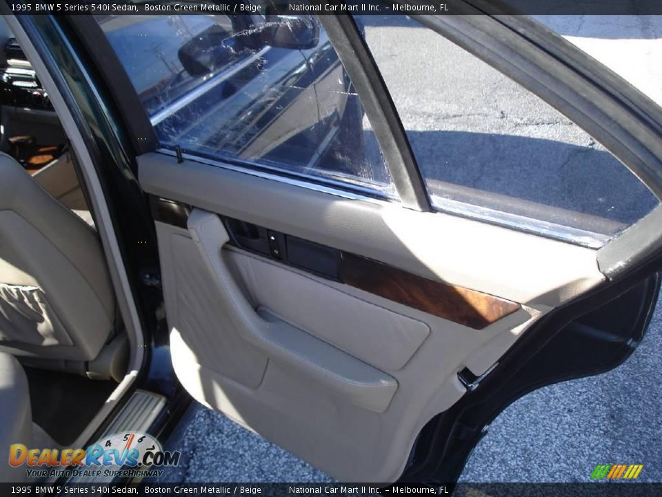 1995 BMW 5 Series 540i Sedan Boston Green Metallic / Beige Photo #30