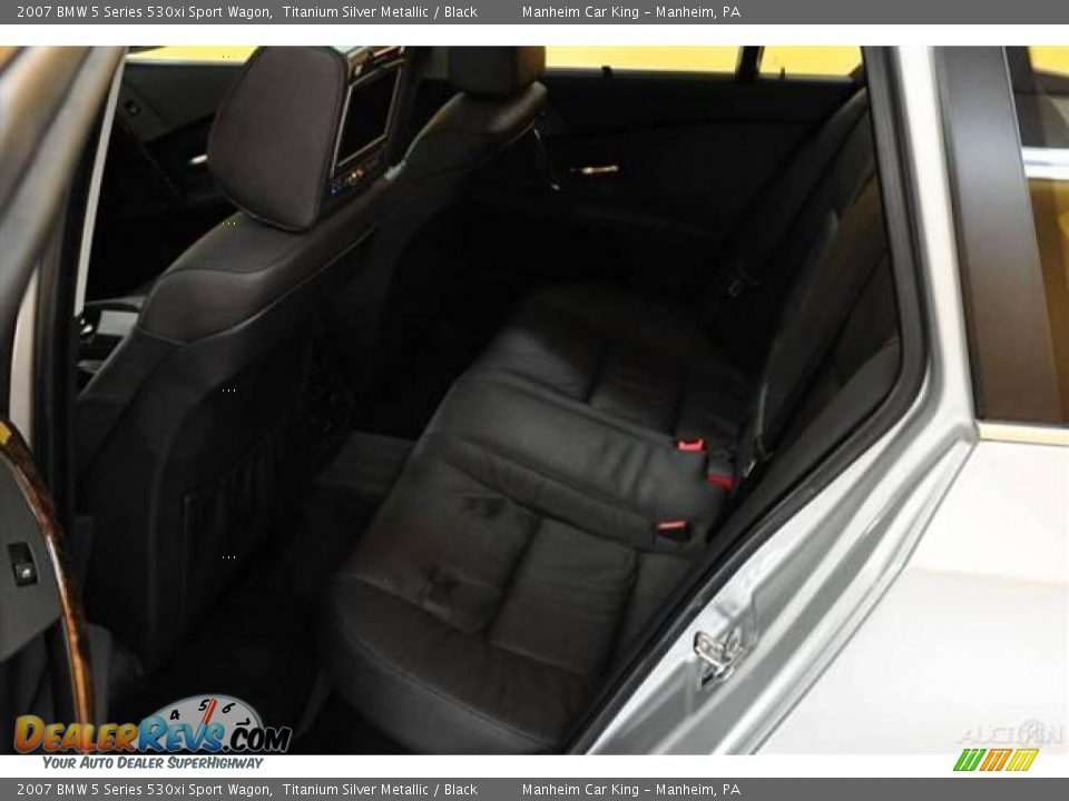 2007 BMW 5 Series 530xi Sport Wagon Titanium Silver Metallic / Black Photo #15
