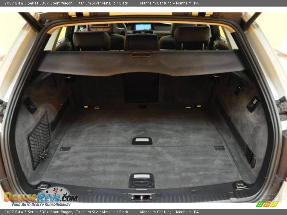 2007 BMW 5 Series 530xi Sport Wagon Titanium Silver Metallic / Black Photo #17