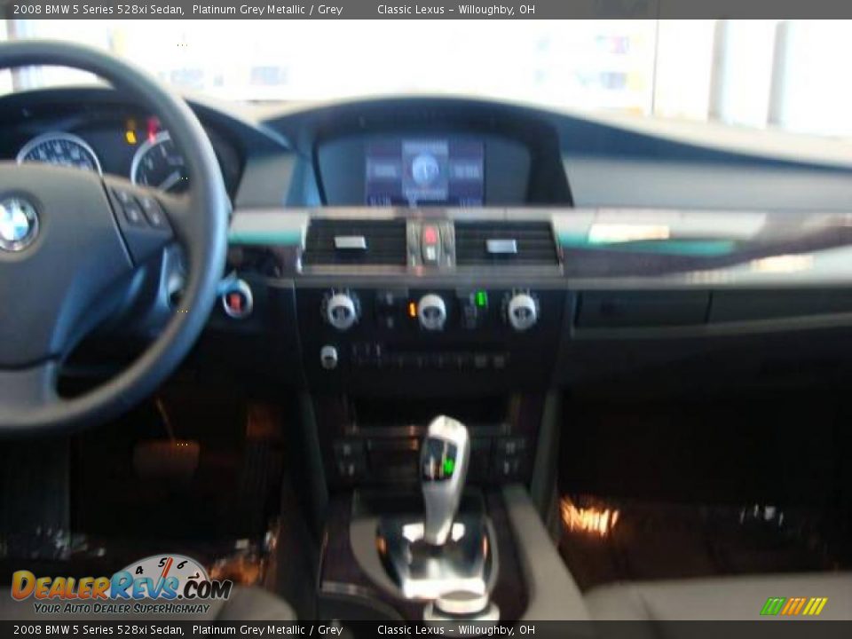2008 BMW 5 Series 528xi Sedan Platinum Grey Metallic / Grey Photo #14