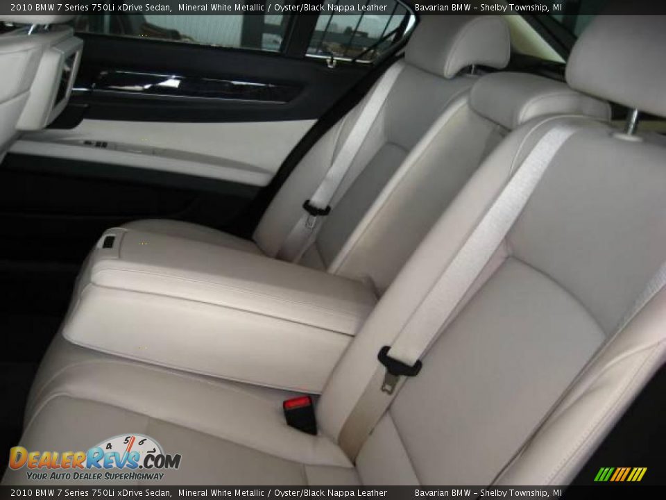2010 BMW 7 Series 750Li xDrive Sedan Mineral White Metallic / Oyster/Black Nappa Leather Photo #11