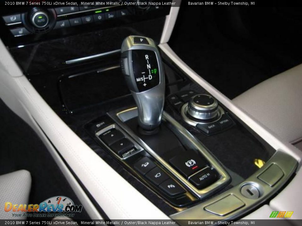 2010 BMW 7 Series 750Li xDrive Sedan Mineral White Metallic / Oyster/Black Nappa Leather Photo #14