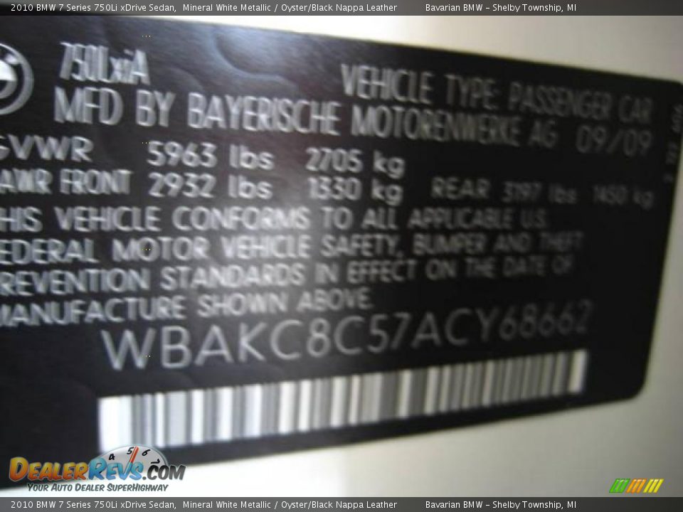 2010 BMW 7 Series 750Li xDrive Sedan Mineral White Metallic / Oyster/Black Nappa Leather Photo #20
