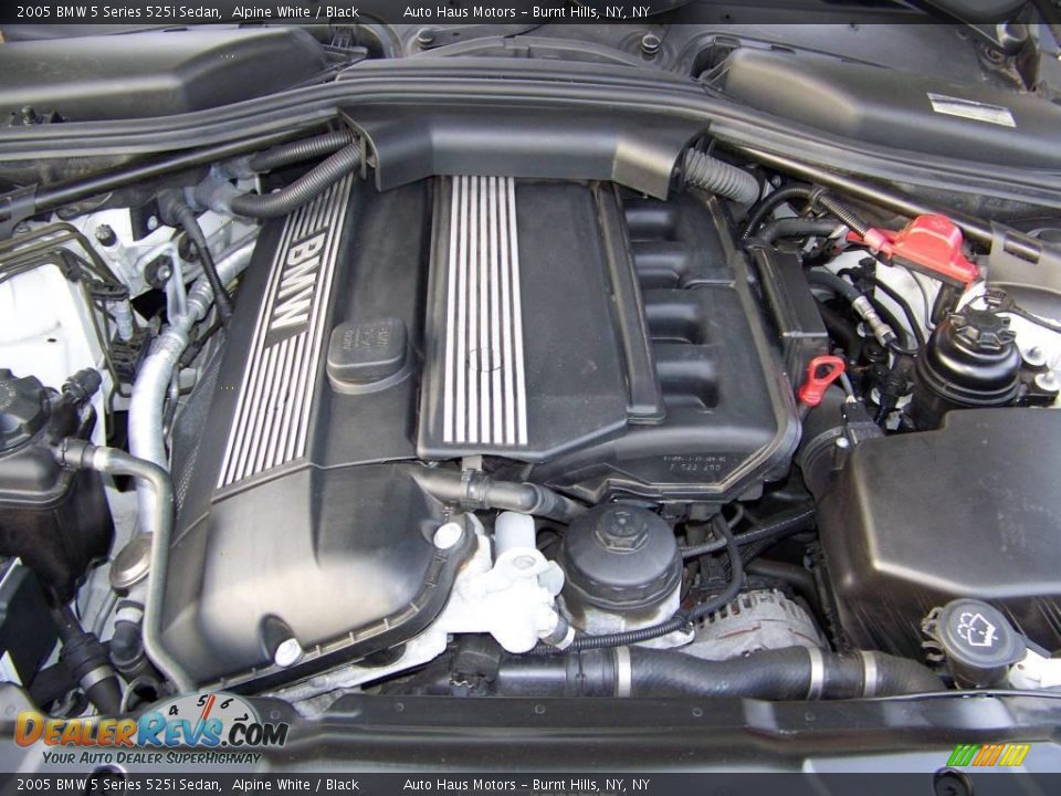 2005 BMW 5 Series 525i Sedan Alpine White / Black Photo #16