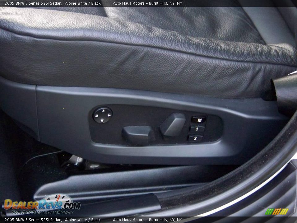 2005 BMW 5 Series 525i Sedan Alpine White / Black Photo #18