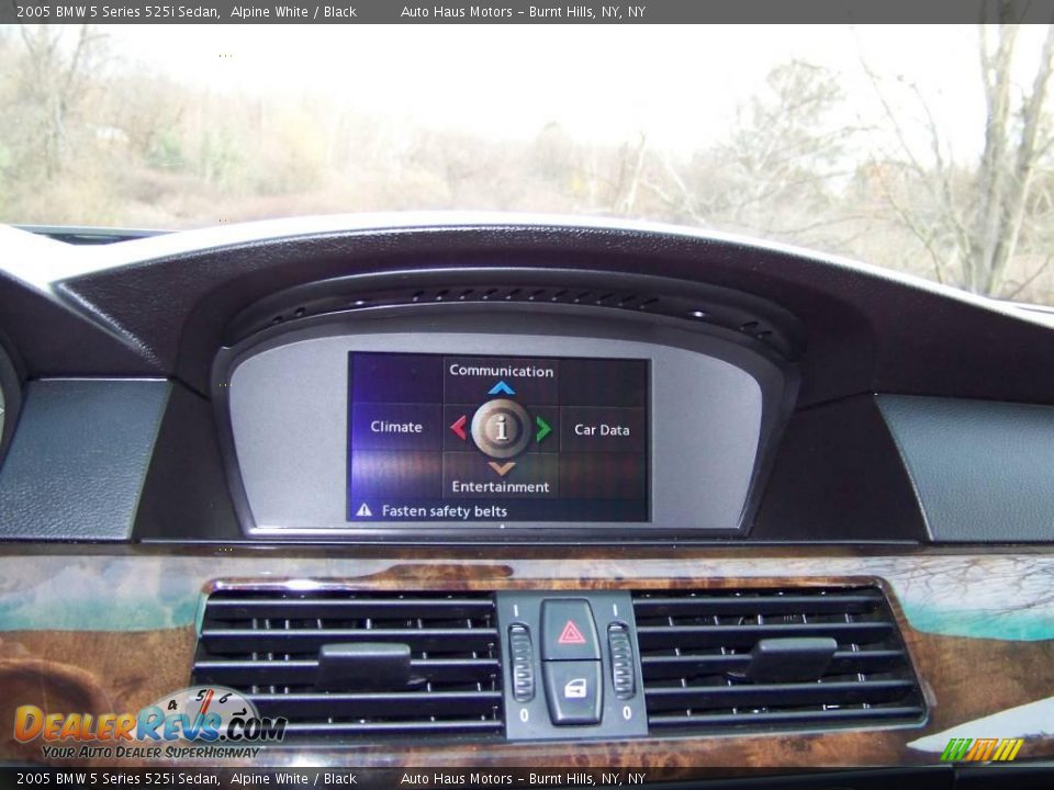 2005 BMW 5 Series 525i Sedan Alpine White / Black Photo #25