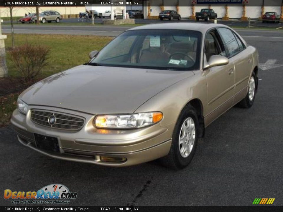 2004 Buick Regal LS Cashmere Metallic / Taupe Photo #2