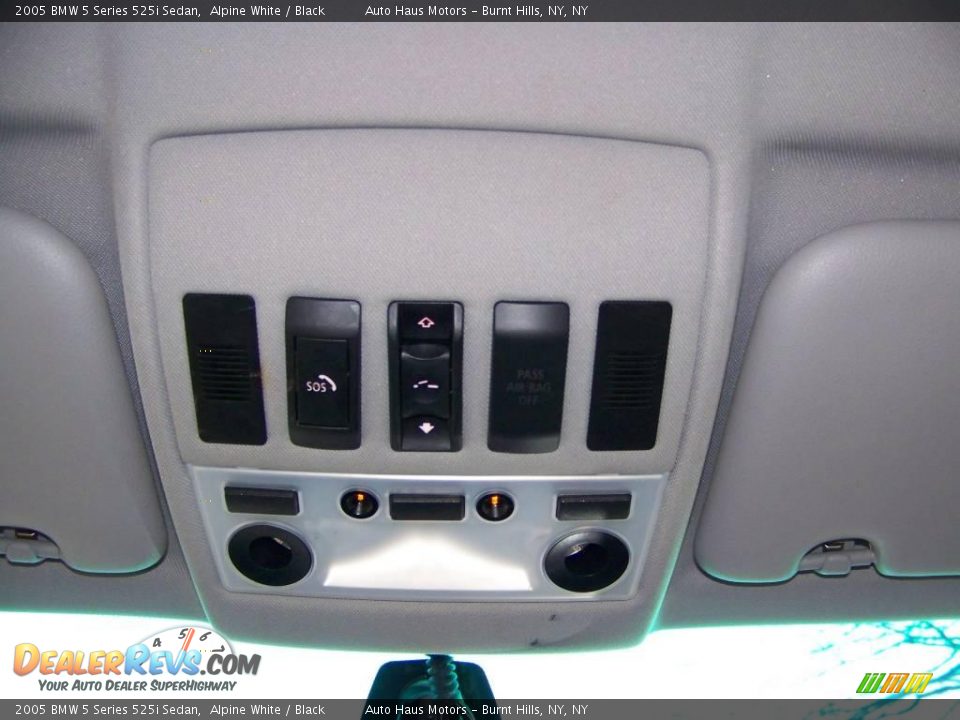 2005 BMW 5 Series 525i Sedan Alpine White / Black Photo #28