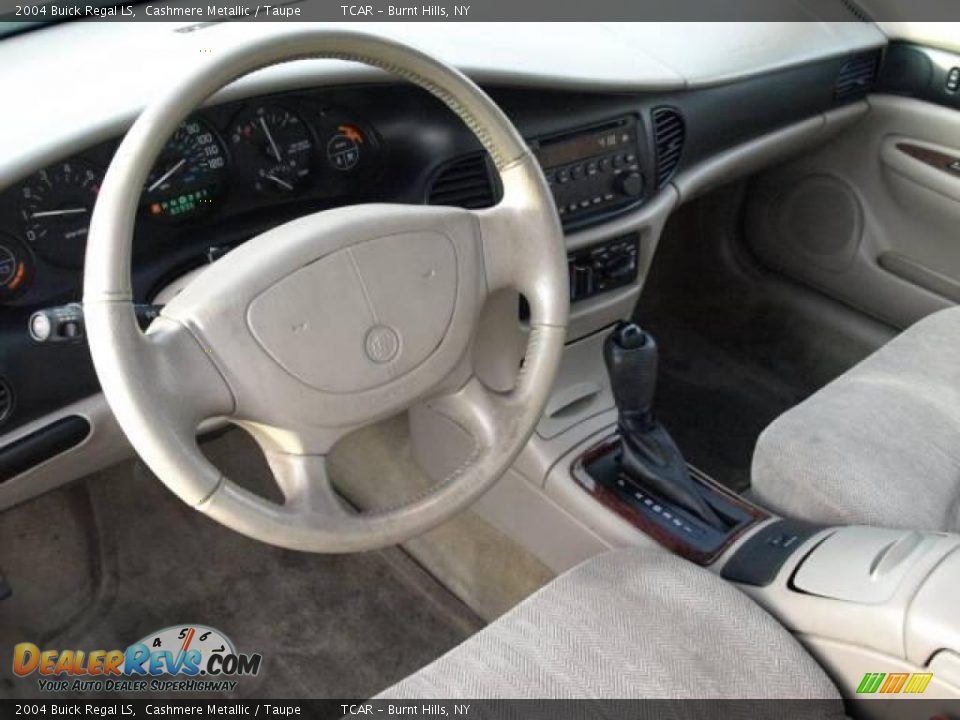 2004 Buick Regal LS Cashmere Metallic / Taupe Photo #8