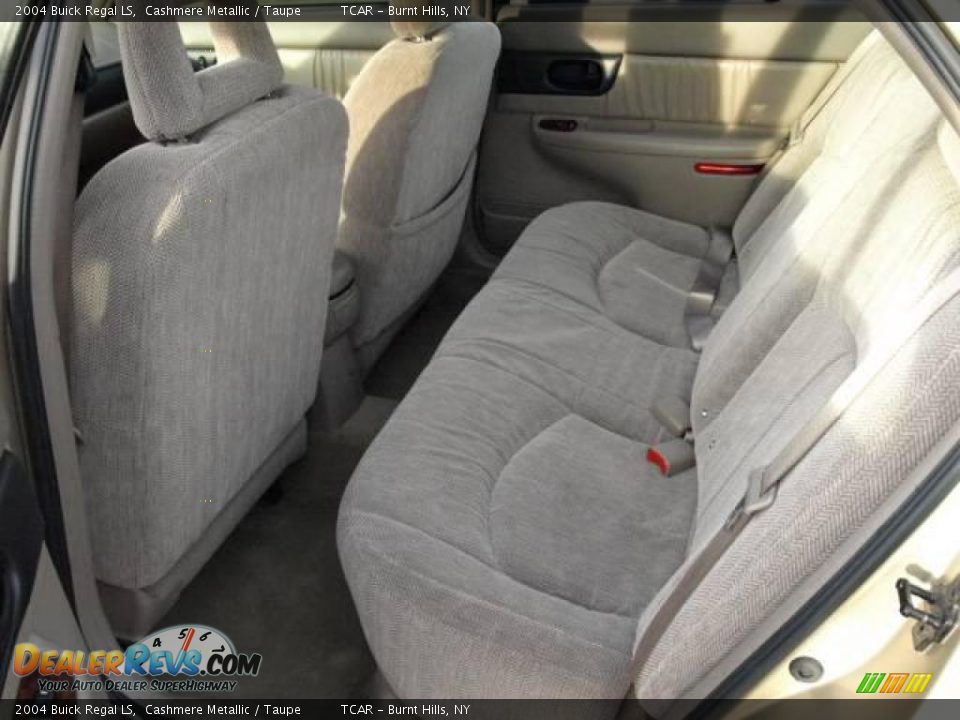 2004 Buick Regal LS Cashmere Metallic / Taupe Photo #9