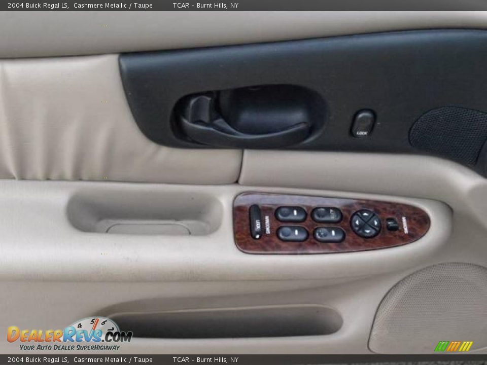2004 Buick Regal LS Cashmere Metallic / Taupe Photo #10
